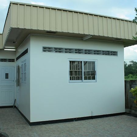 Chalet Anna'S Pavalesto Landsboerderij Εξωτερικό φωτογραφία